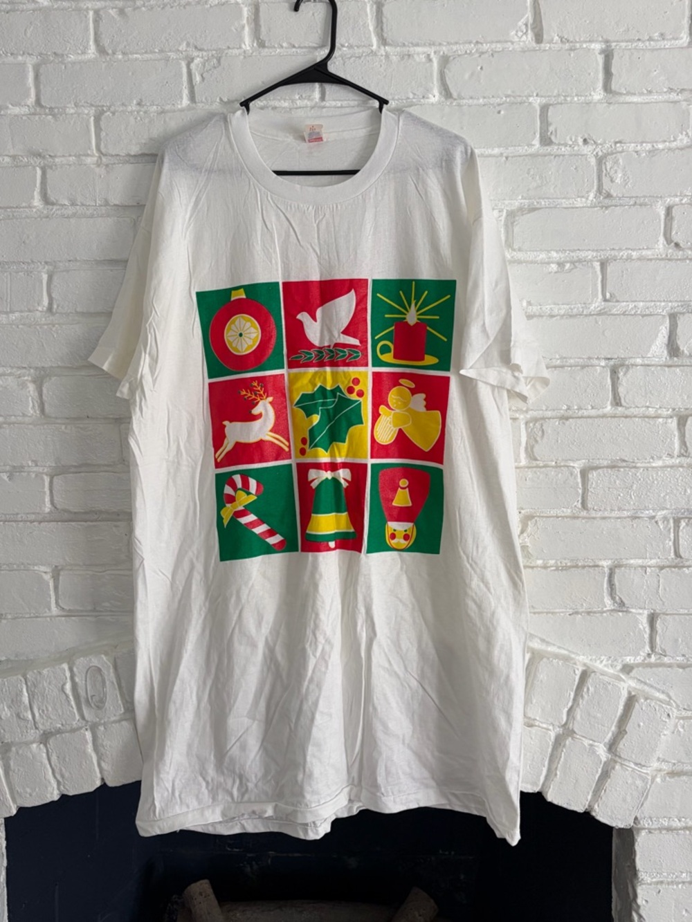 Vintage holiday / Christmas t shirt Hanes size 3xl brand new single stitch